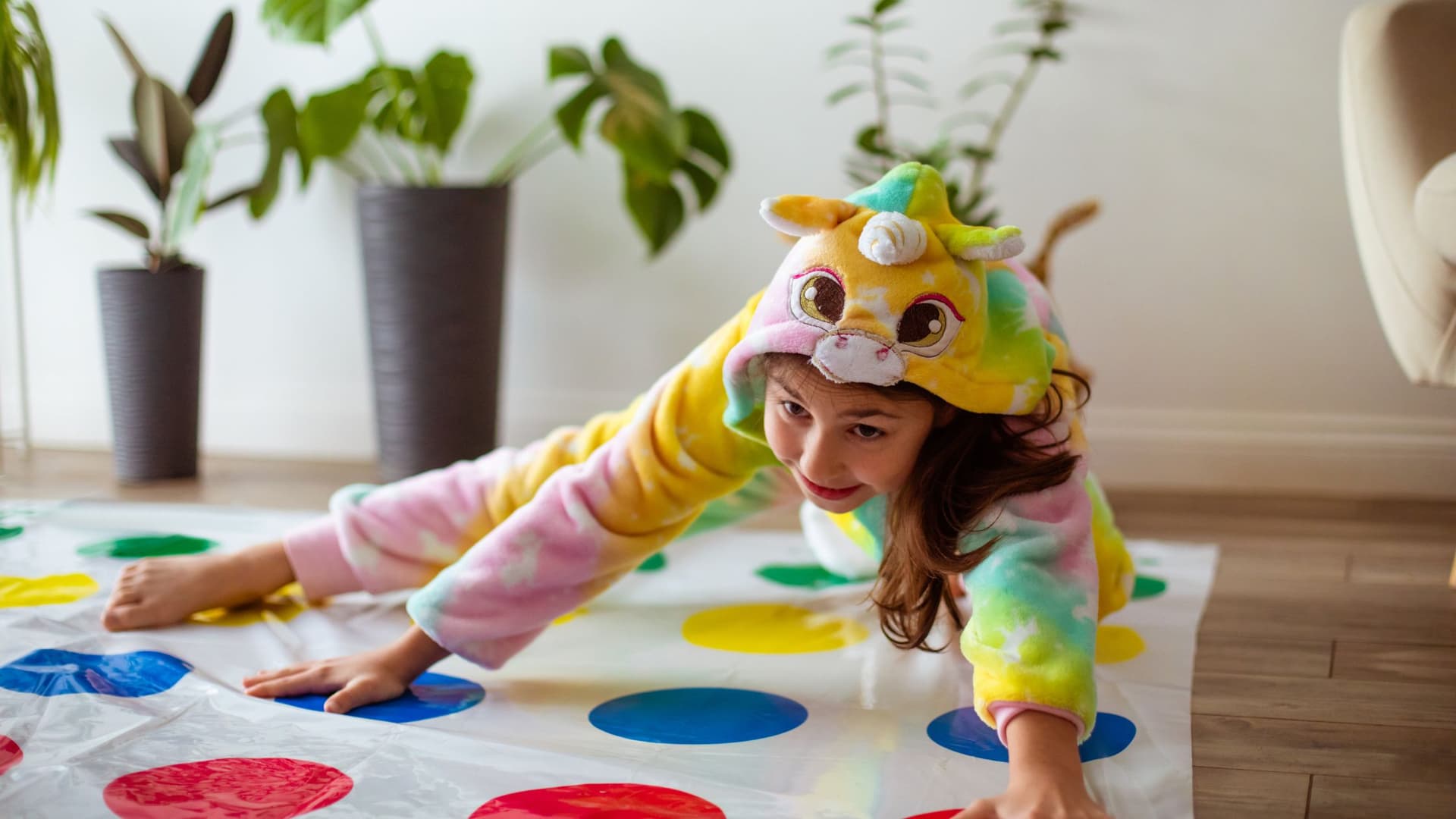 Lustige Party-Spiele Kinder drinnen fuer Kindergeburtstage