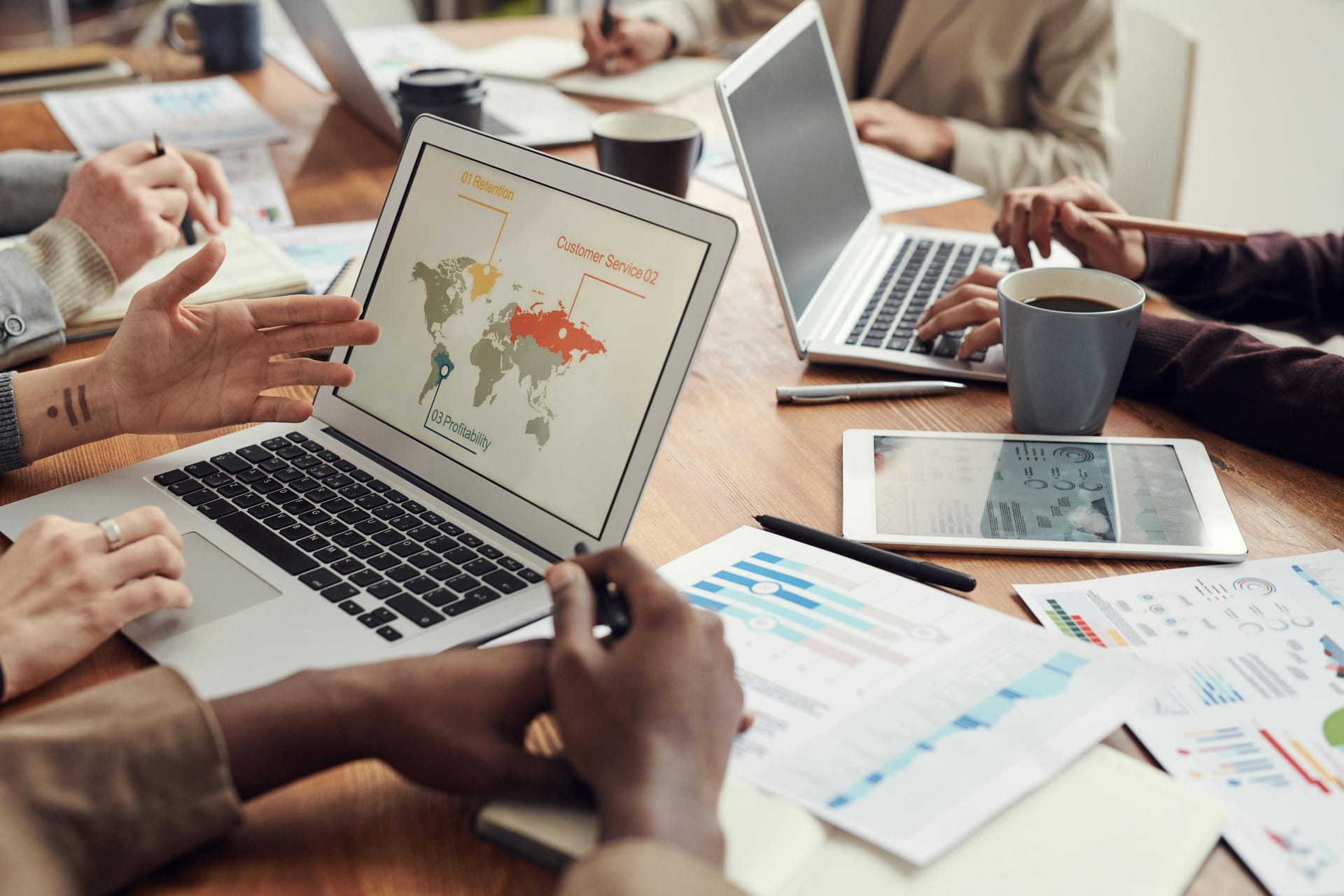 Corporate Design Agentur - Deine Marke auf den Punkt gebracht
